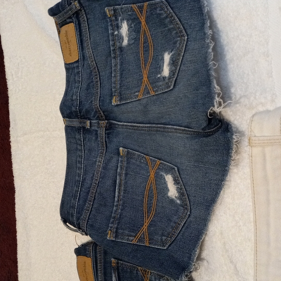 BUY 2 & GET 1 SHORTS - Picture 6 of 8